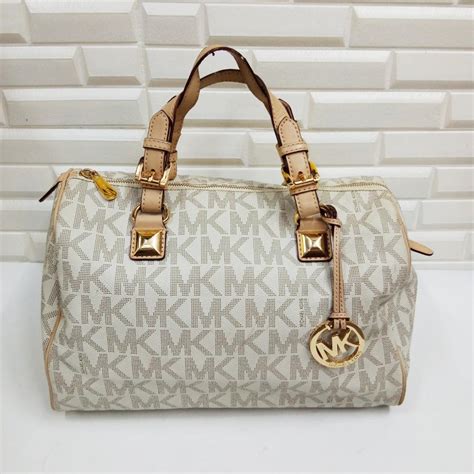 mk5055 michael kors fake|michael kors counterfeit bags.